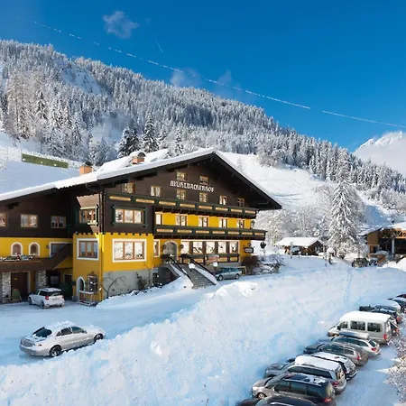 Muehlbacherhof Bed & Breakfast *