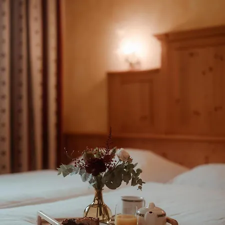 Muehlbacherhof Bed & Breakfast *